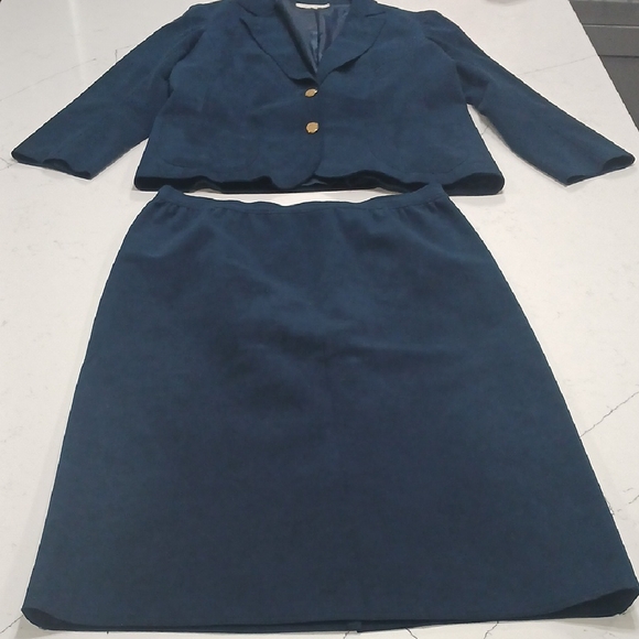 Elegant Vintage  Blue Women's Skirt Suit Sz 14 Gentle Used - Picture 1 of 13